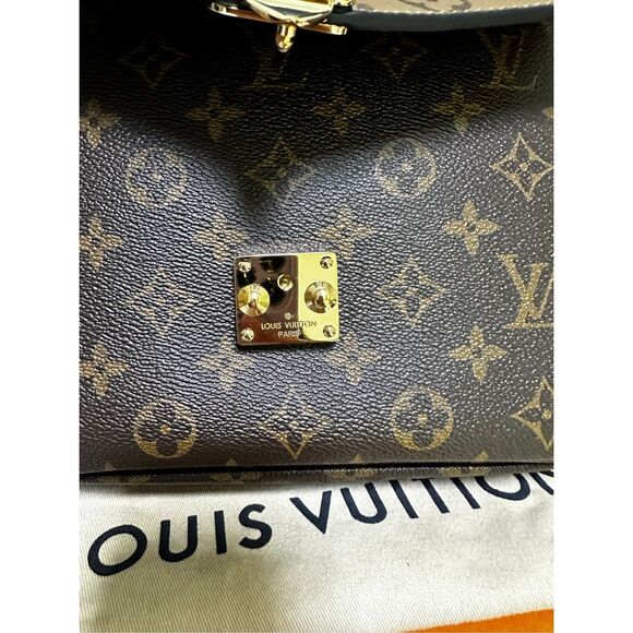 Louis Vuitton Pochette Metis Reverse Monogram - Picture 4 of 15